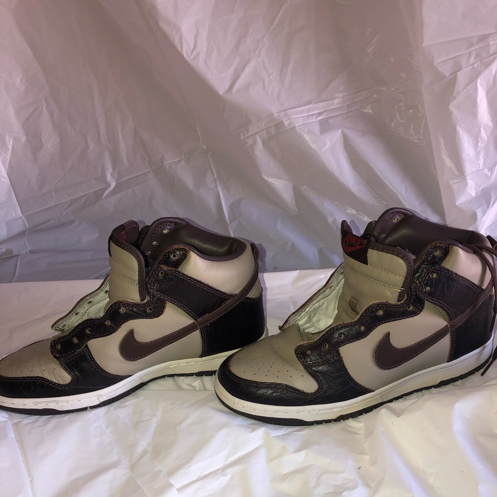 Nike Sneakers